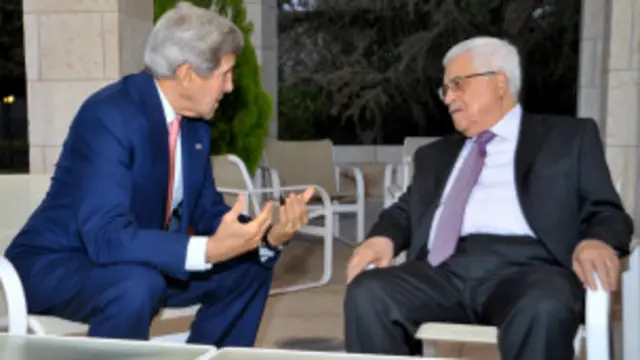 محمود عباس و جان کری این هفته سه بار دیدار کردند