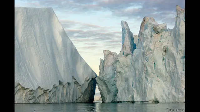 ایکسٹریم آئیس سروے نےگرین لینڈ کی ڈسکو بے میں آئس شیٹ سے متعلق معلومات اکھٹی کی ہیں۔ ماحولیاتی حدت میں اضافے سے ڈسکو بے کی آئس شیٹ تیزی سے پگھل رہی ہے۔