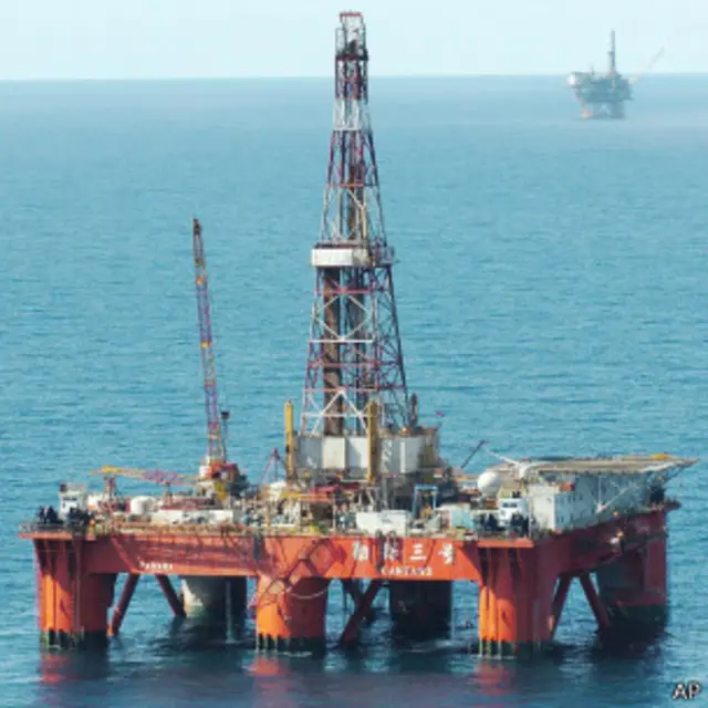 东海油气田钻井（资料图片）