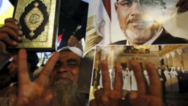 يواصل مؤيدو الرئيس المعزول اعتصامهم للأسبوع السادس