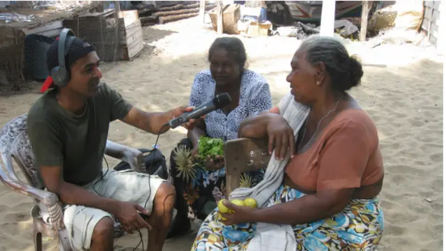 Saroj Pathirana (L) with Hiyarina Fernando & Mable Fernando