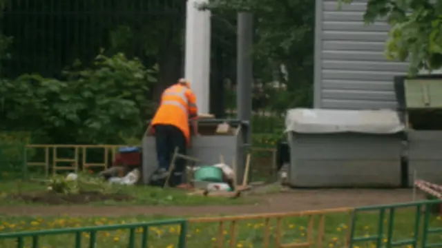 Қарор Россияга иш излаб бораётган ўзбеклар сонини камайтиришга қаратилган чораларнинг бир қисми бўлиши мумкин