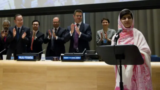 ملاله يوسفزۍ د قلم او کتاب غازڼه شوه!