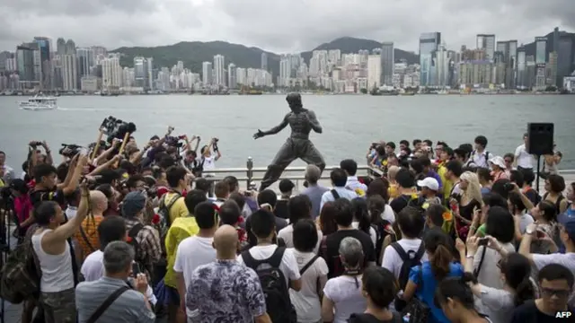 李小龍影迷齊集尖沙咀悼念李小龍（20/7/2013）