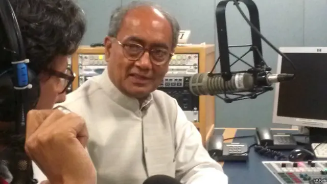 کانگریس کے سینیئر رہنما سنیچر کو دہلی کے بی بی سی دفتر آئے اور قارئین سے براہ راست چیٹ کیا