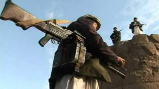 ایا ستاسې په سیمو کې هم نامسووله وسله وال کسان او یاهم نامسوولې وسله والې ډلې شته؟ په لیدو یې څه احساس کوﺉ؟