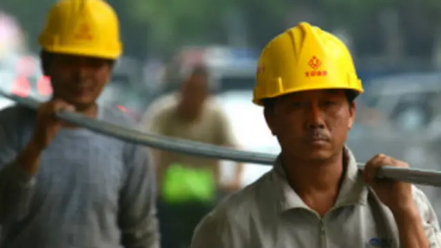Trung Quốc hiện là nhà thầu lớn nhất của Việt Nam, chủ yếu trong lĩnh vực năng lượng, cơ sở hạ tầng.
