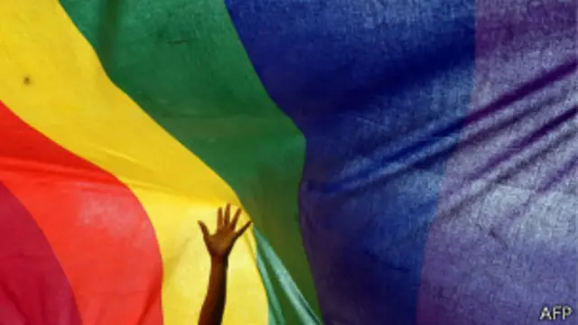 Флаг в цветах радуги, символ ЛГБТ-сообщества