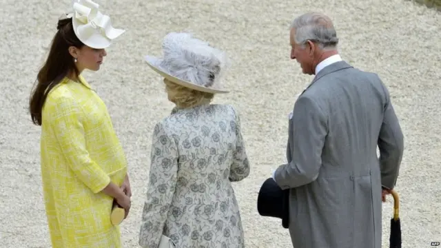 凯特的孩子一出生，她的公公查尔斯王储将第一次当爷爷