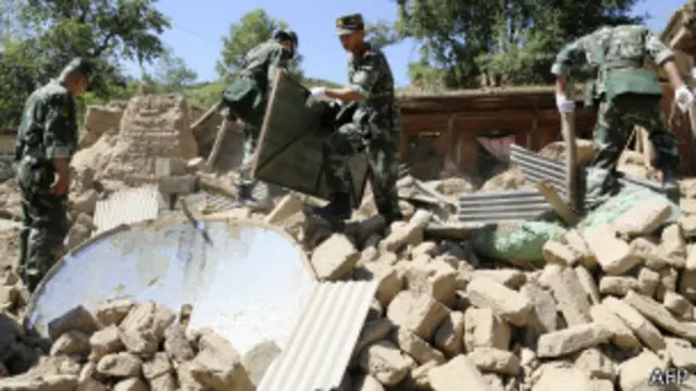 الزلزال أحدث دمارا كبيرا 