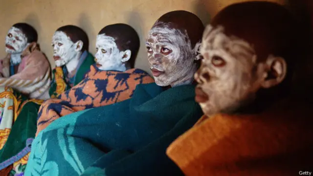 दक्षिण अफ़्रीक़ा में ख़तने का समारोह