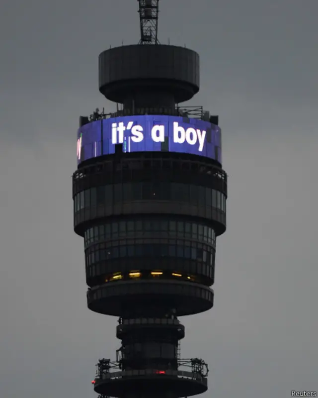British Telecom відзначив народження принца повідомленням на своїй вежі: "Це хлопчик!"