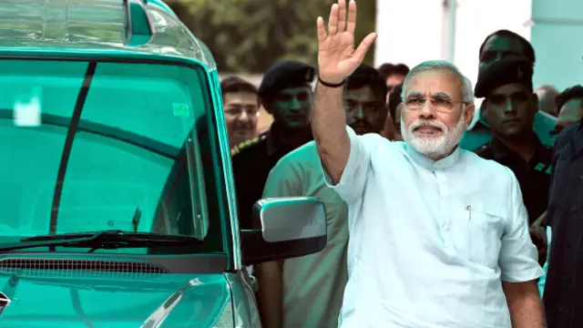 नरेंद्र मोदी