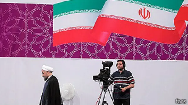 حسن روحانی هفته آینده به طور رسمی کار خود را به عنوان رئیس جمهور جدید آغاز می کند