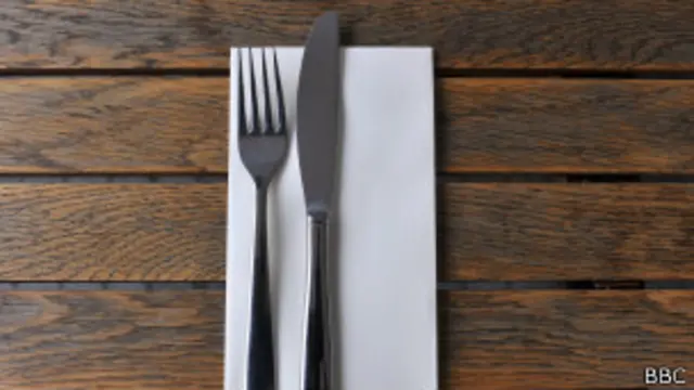 Российские политики и бизнесмены уделяют всё больше внимания тонкостям протокола, в том числе и ресторанного