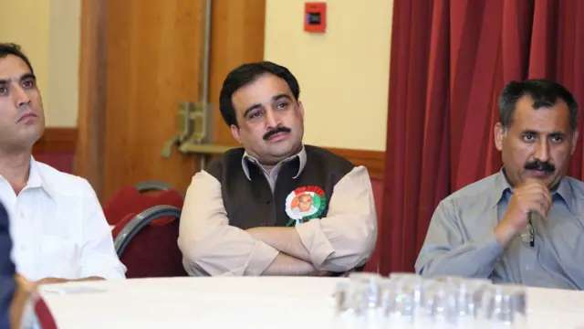 افغانی لوگوں میں بھی ملالہ ایک ہیرو تصور کی جاتی ہیں خاص طور پر وہ لوگ جنہیں ملالہ جیسے حالات کا سامنا ہے۔