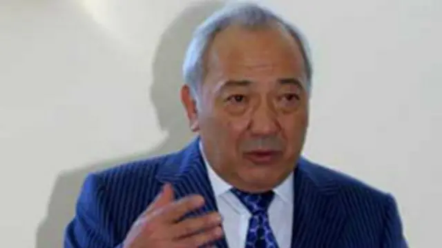 Ўзбек футболчиларининг мағлубиятидан сўнг, ишқибозлар Футбол Федерацияси раҳбари Мираброр Усмоновни ҳам аямай танқид қилишди.