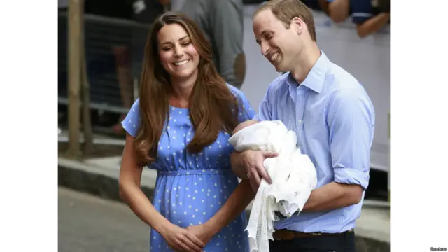 शाही जोड़े ने पत्रकारों से बातचीत में कहा कि ये उनके लिए बेहद भावुक अनुभव है.