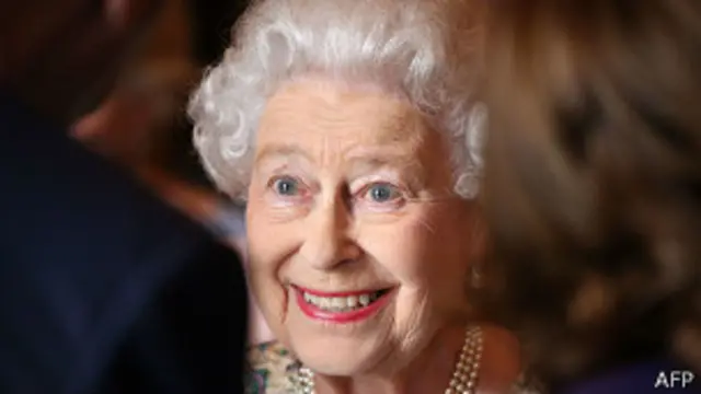 Королева Елизавета II