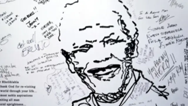 يحكي الفيلم قصة حياة المناضل مانديلا ضد العنصرية وكيف تكيف مع السجن طوال سبعة وعشرين عاما