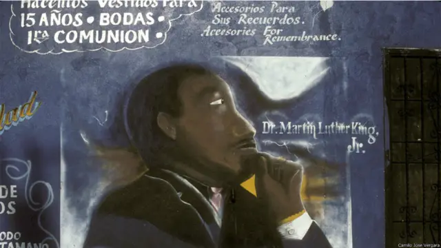 Tolteca Compton Avenue at Vernon, South Central Los Angeles 1998