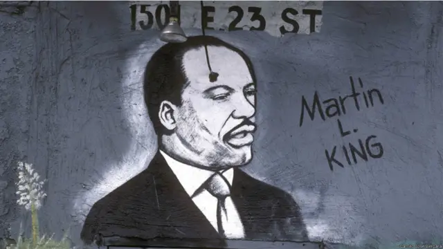 Mini Market, 150 East 23rd Street, Los Angeles, 1996