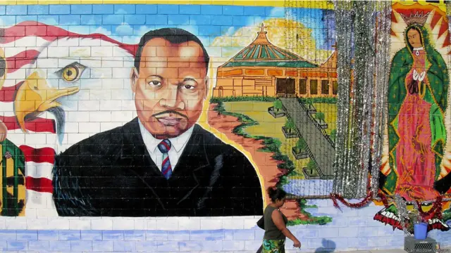 Illa Family Market, 50 Place and South Vermont Avenue, Los Angeles, 2004