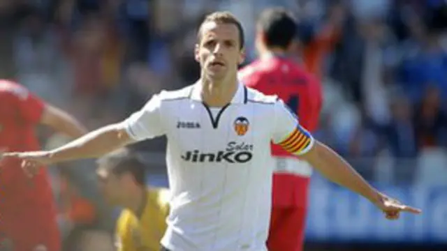 انتقال سولدادو حلقة جديدة في رحيل لاعبي منتخب إسبانيا للعب في الدوري الانجليزي.