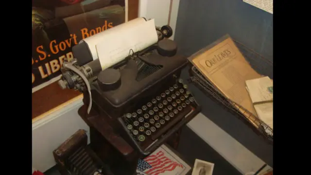 ماشین‌ تحریر همینگوی