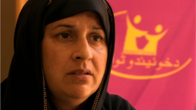 ’کچھ بھی ہو سکتا ہے۔ مجھے ہلاک کیا جا سکتا ہے۔ مگر مجھے لڑنا ہے۔ میں رکنے والی نہیں۔‘ خواتین جرگے کی بانی رکن تبسّم عدنان