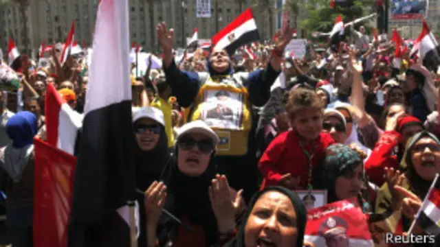 مخالفان مرسی