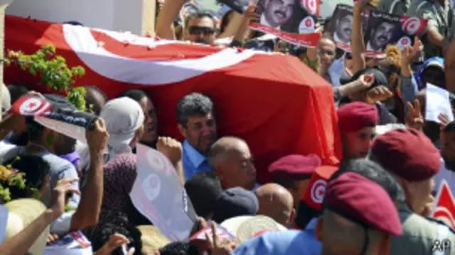 ارتش و پلیس تونس با اسلامگرایان تندرو درگیرند