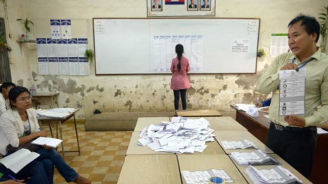 Bắt đầu kiểm phiếu ở Campuchia