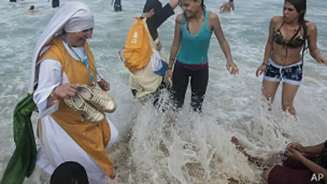 Monja en Copacabana