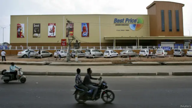 हैदराबाद शहर में वॉल मार्ट का नया स्टोर