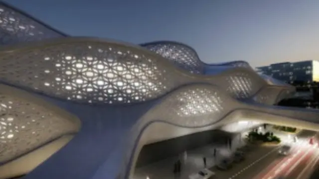 د میترو ډیزاین یوه عراقي الاصله برتانوي انجنیر زها حدید ګټلی دی.