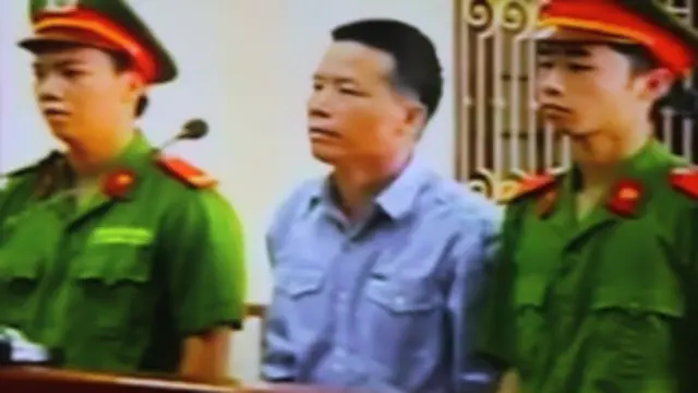 Đoàn Văn Vươn trong phiên tòa sáng 30/7
