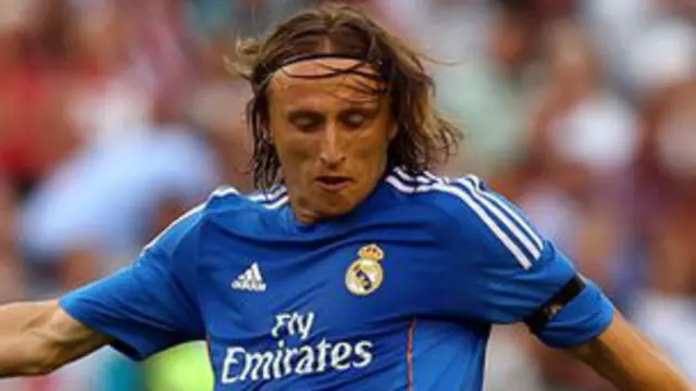 皇马中场莫德里奇