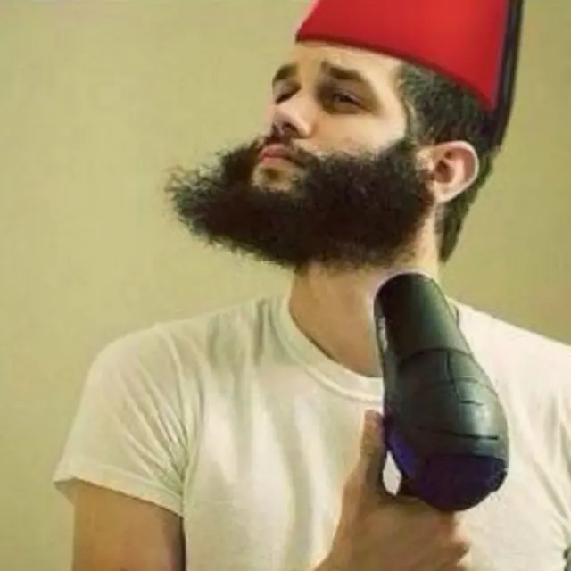 Twitter'dan iletişime geçtiğimiz 'Çapulsavar' adlı kullanıcı kendi fotoğrafı yerine bu avatarı kullanıyor.