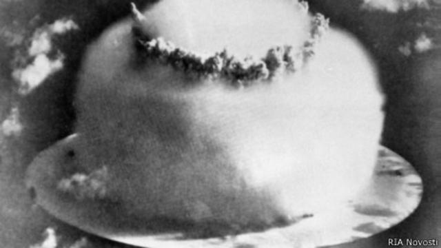Момент взрыва термоядерной бомбы
