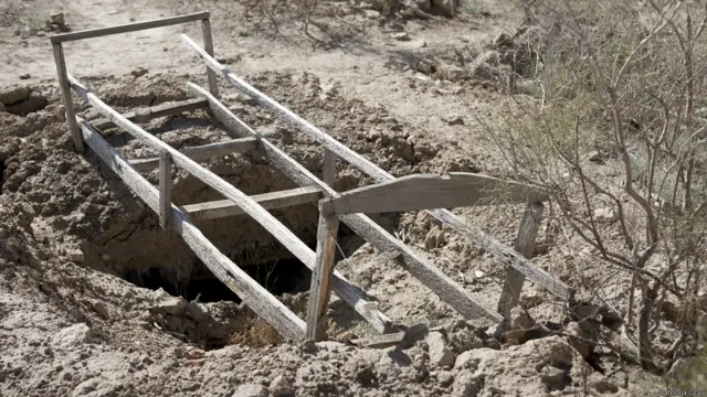 Mizdakhan'da bir mezar