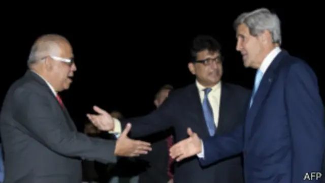 Керри в Пакистане