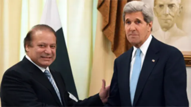 नवाज़ शरीफ और जॉन केरी