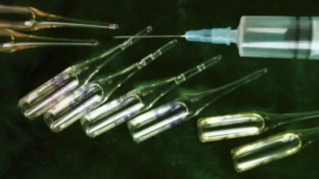 “生前遗嘱”在民间已是渐趋推广,“尊严死”、“安乐死”也早已成为公共议题,