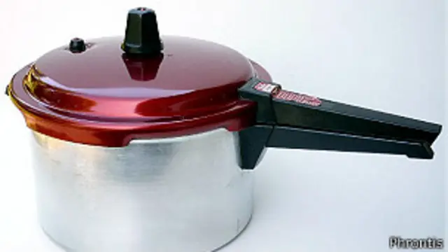 Panela de pressão - Phrontis, Wikimedia Commons