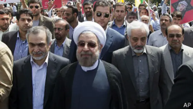 Хасан Роухани на демонстрации в Тегеране