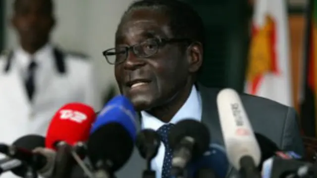 रॉबर्ट मुगाबे