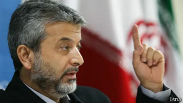 کامران دانشجو وزیر علوم در دولت دوم آقای احمدی نژاد، در زمان انتخابات جنجال برانگیز چهار سال پیش معاون سیاسی وزارت کشور بود