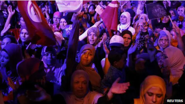 Митинг в поддержку правительства Туниса 3 августа 2013 г.