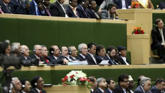 تعداد زیادی از میهمانان خارجی در مراسم تحلیف حضور داشتند